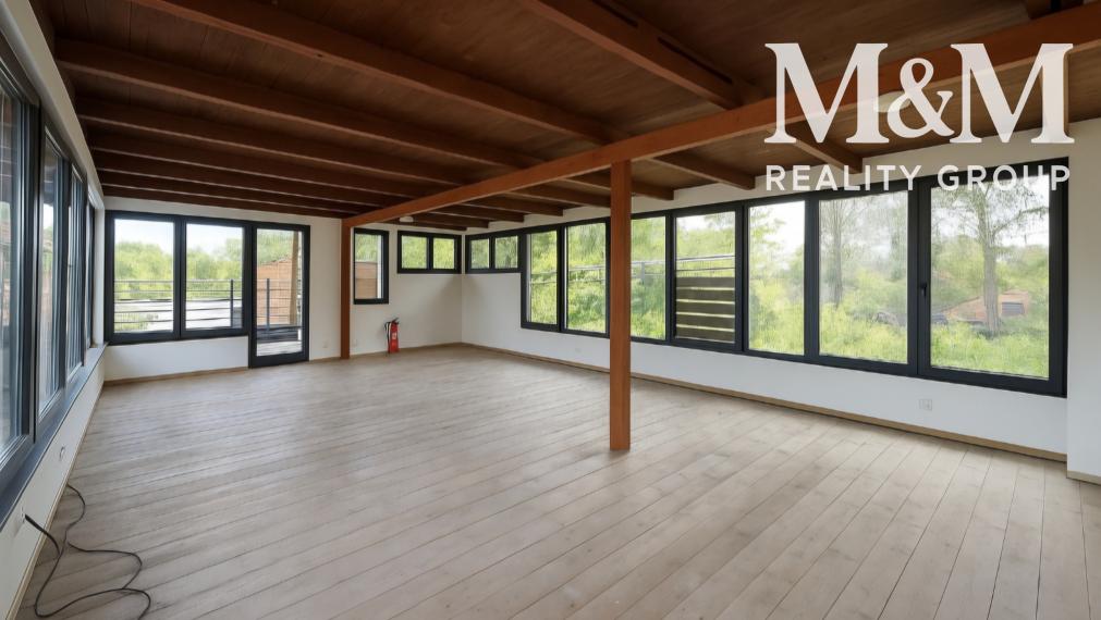Luxusný drevený houseboat 425 m² – Vlčie hrdlo, Bratislava