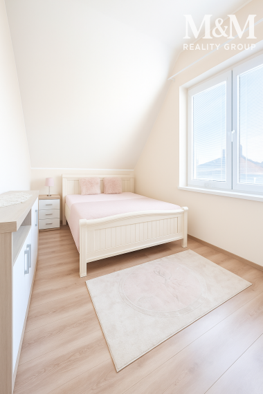 Luxusný 7-izbový dom po rekonštrukcii – Veľký Meder